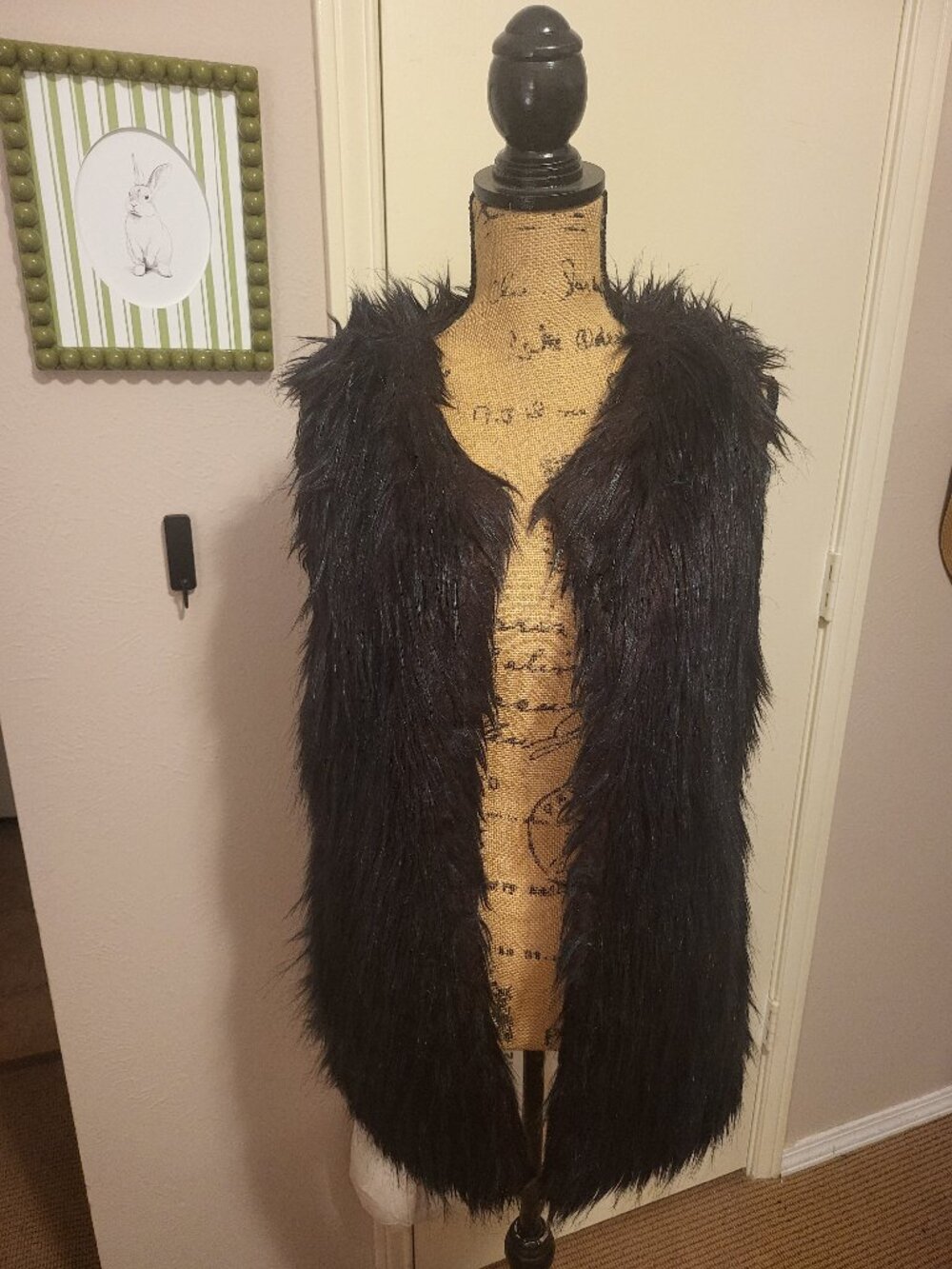 Small Black Faux Fur Vest - Investments Sleeveless Plush Statement Layer